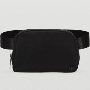 Lululemon Everywhere Belt Bag 1L - Black